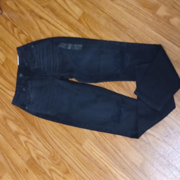 NWT American Eagle Black Distressed Mom Jeans - Picture 12 of 13